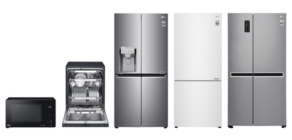 최근 호주 유력 소비자잡지 초이스(Choice)가 LG전자 주방가전을 잇따라 최고 제품으로 선정했다. 왼쪽부터 2020년 최고 브랜드에 오른 전자레인지 대표제품(모델명: MS4296OBC), 1년 동안 소비자평가 1위를 지키고 있는 식기세척기(모델명: XD3A25MB), 종류별 냉장고 평가에서 각각 1위에 오른 프렌치도어 냉장고(모델명: GF-L570PL), 상냉장·하냉동 냉장고(모델명: GB-455WL), 양문형 냉장고(모델명: GS-B680PL). ⓒLG전자