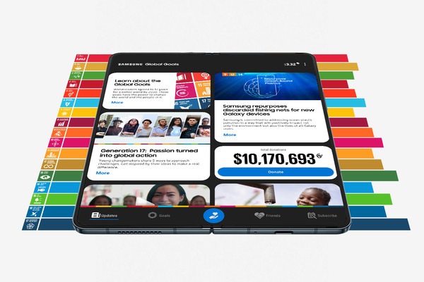 삼성전자가 갤럭시 스마트폰의 지속가능 애플리케이션 '삼성 글로벌 골즈(Samsung Global Goals)'를 통한 기부금이 누적 1000만 달러(약 130억원)를 돌파했다고 26일 밝혔다. 앱을 통해 모금된 금액은 UNDP에 전달된다. 지속가능발전목표 달성을 위한 전세계 100여개국 청년들의 다양한 활동을 지원하게 된다. ⓒ삼성전자