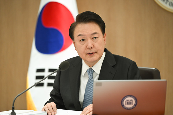 윤석열 대통령이 6일 서울 용산 대통령실 청사에서 열린 국무회의에서 발언하고 있다. ⓒ연합뉴스