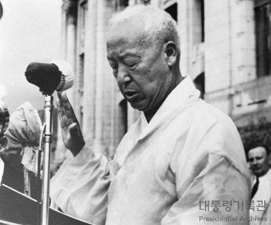 이승만 초대 대통령이 1948년 7월   ⓒ대통령 기록관 캡처