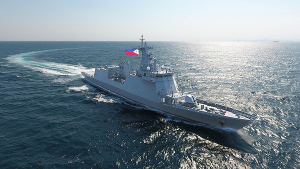 HD현대중공업이 2020년 필리핀 해군에 인도한 호위함인 ’호세리잘함‘의 운항 모습. ⓒHD현대중공업